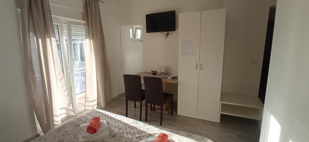 E&A Apartment Baška Voda Екстериор снимка