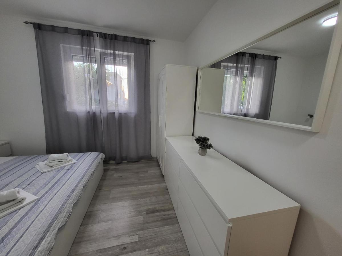 E&A Apartment Baška Voda Екстериор снимка